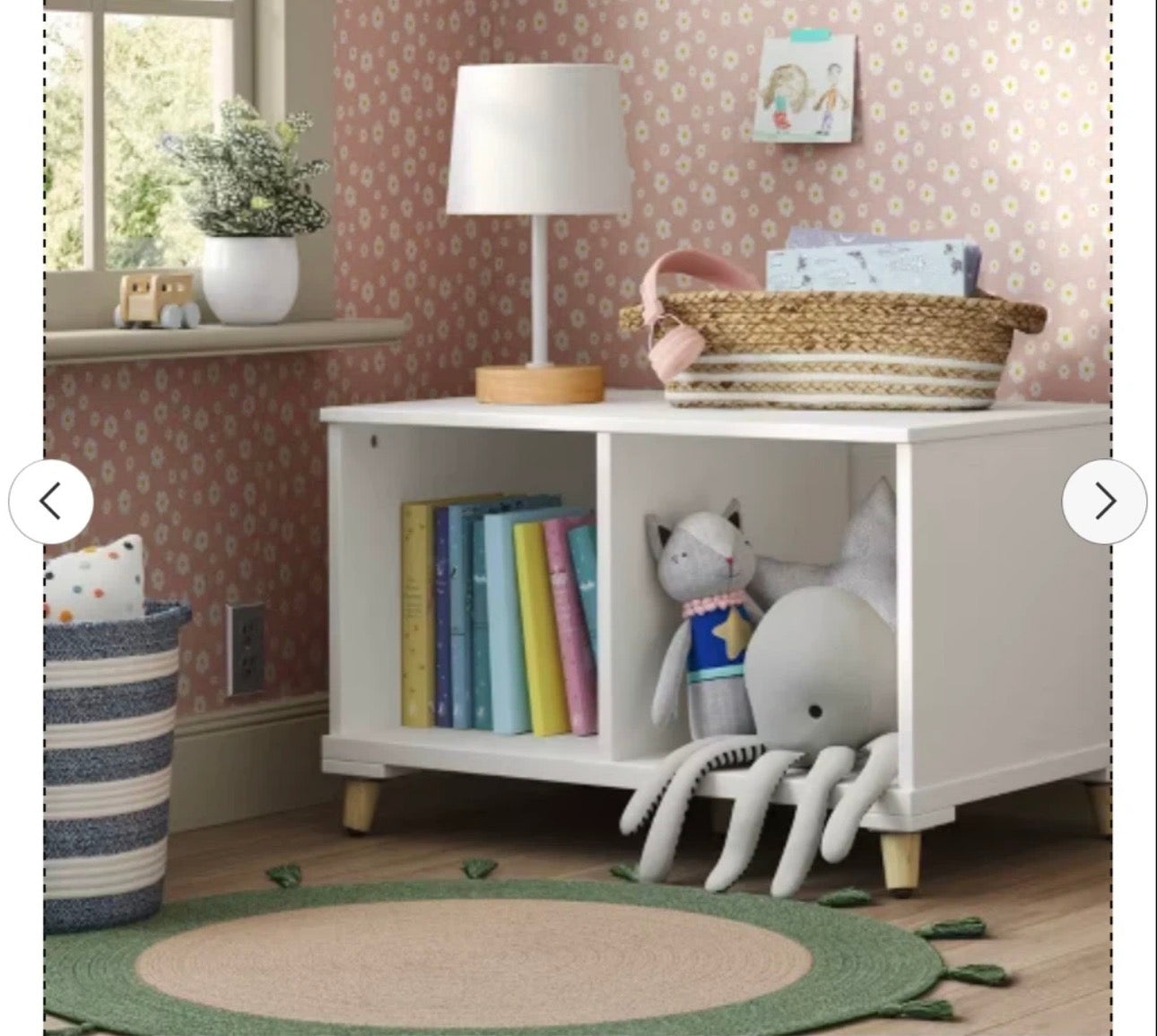 Store shelf